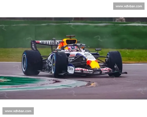 F1大奖赛燃擎全球赛道巅峰对决速度传奇与车手荣耀之夜 F1大奖赛燃擎全球赛道巅峰对决速度传奇与车手荣耀之夜