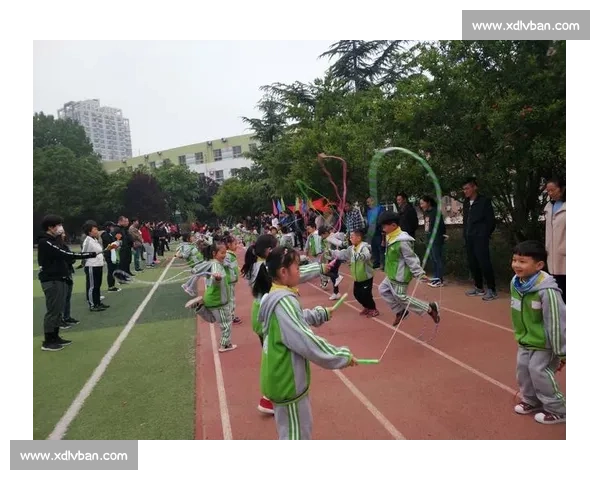 大班运动会精彩纷呈 多项趣味比赛项目点燃孩子们的运动热情 大班运动会精彩纷呈 多项趣味比赛项目点燃孩子们的运动热情